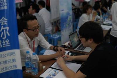 【學院新聞】周二人才市場之信息、計算機學院專場成功舉行